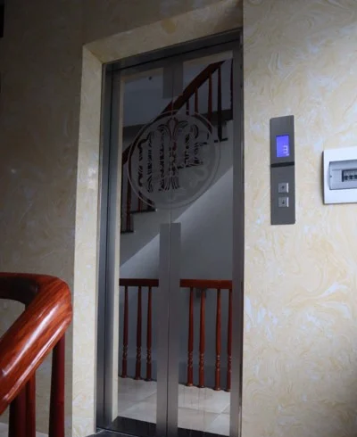 THANG MÁY TẢI KHÁCH AP108